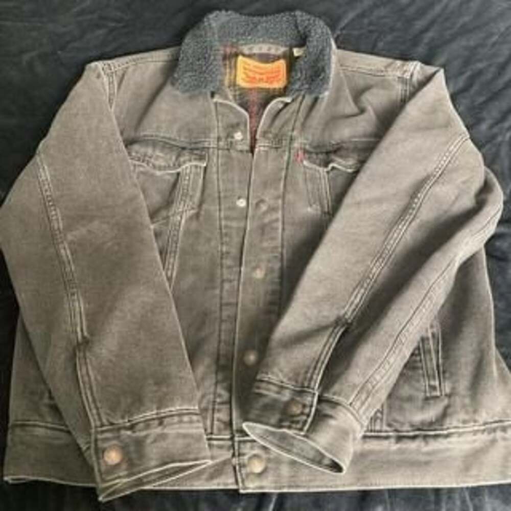Levi's Sherpa Lined Black Denim Trucker Jacket - Men's M